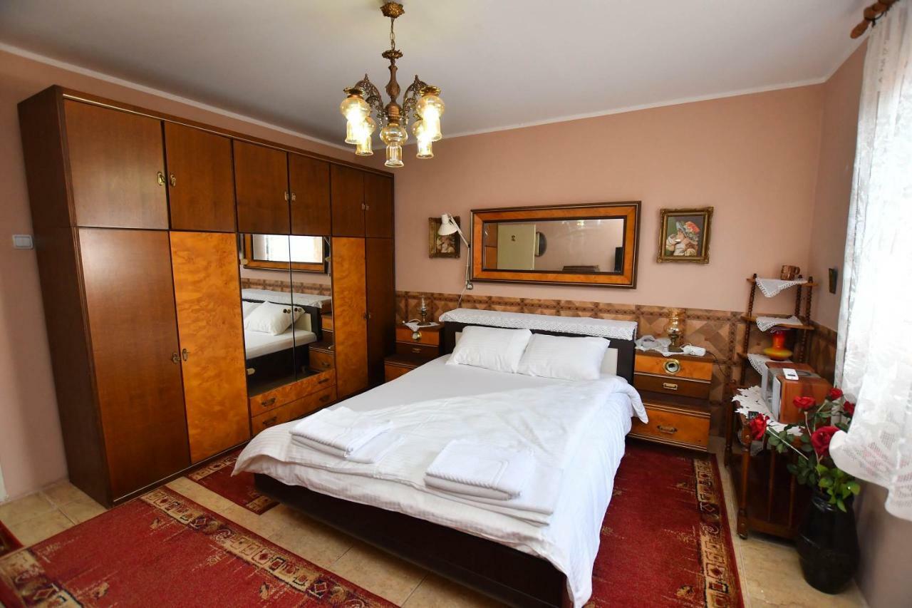 Kaza Apartment คลาโดโว ภายนอก รูปภาพ