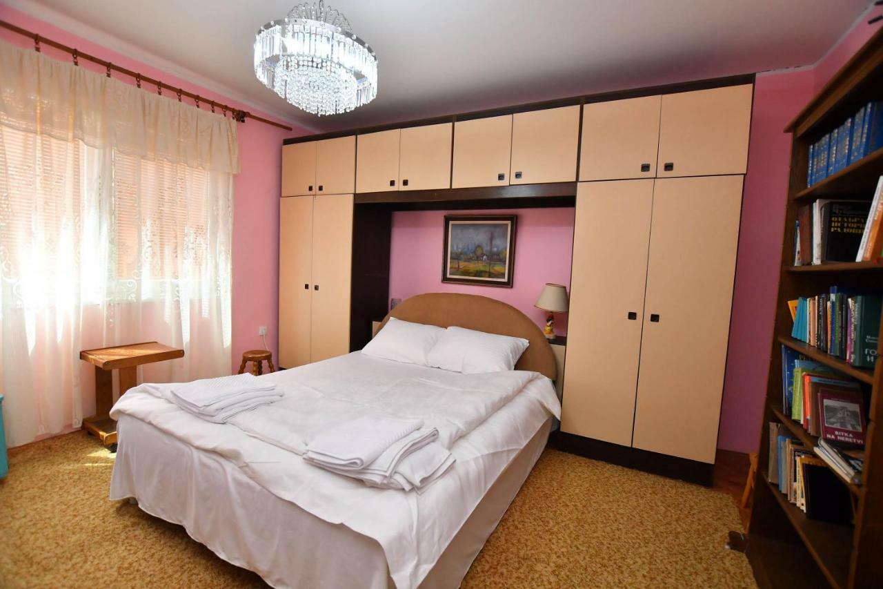 Kaza Apartment คลาโดโว ภายนอก รูปภาพ